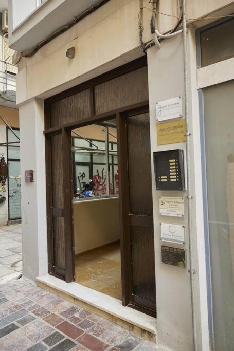 A3_aplotaria Architect's Apartment *